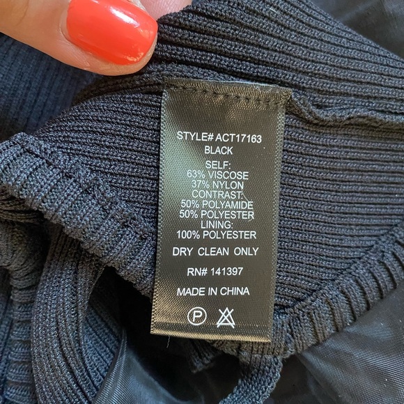 ASTR The Label Avery Organza Puffed Sleeve Open Back Top - Picture 6 of 8